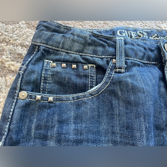 Y2K mini skirt by guess size medium. - Picture 2 of 9